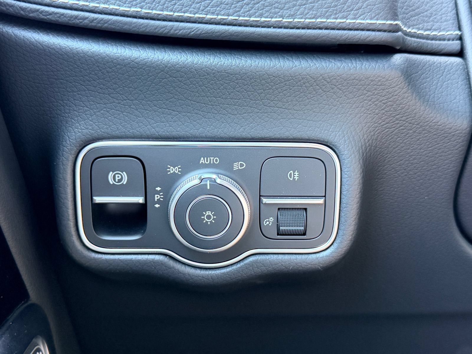 Certified 2025 Mercedes-Benz G 63 AMG 4MATIC image 21