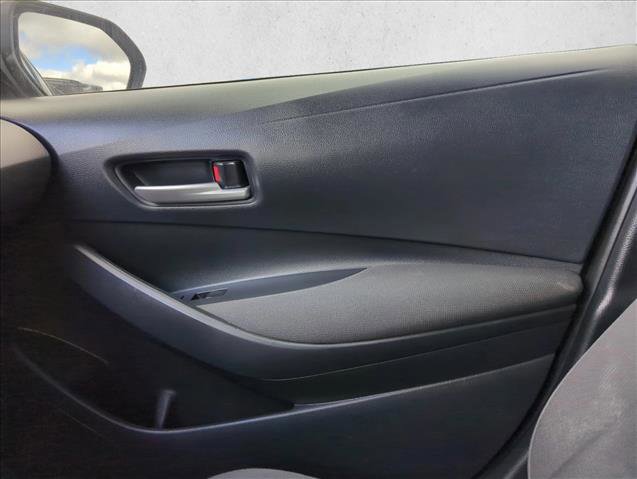 Used 2021 Toyota Corolla LE image 21