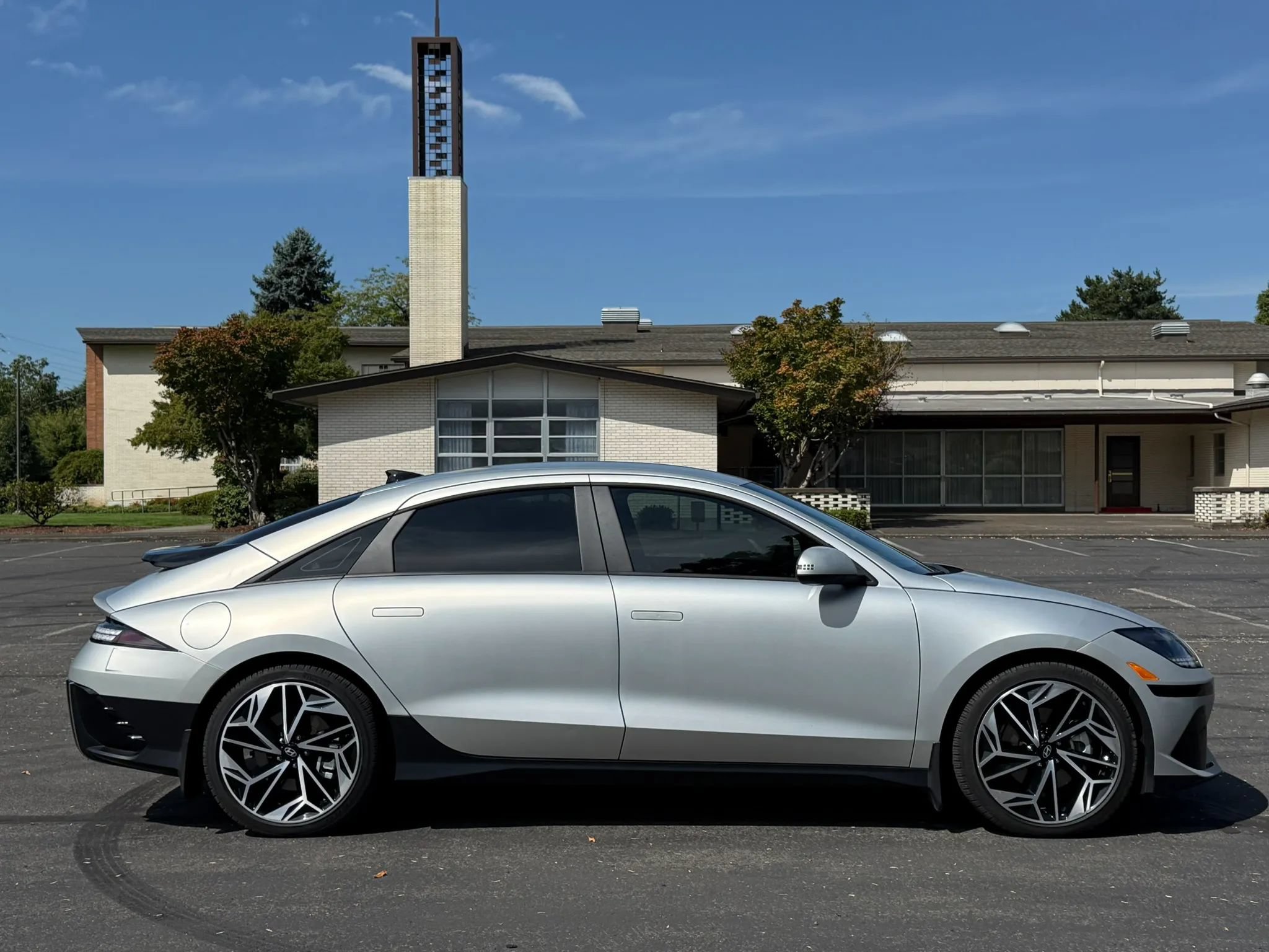 Used 2023 Hyundai Ioniq 6 SEL AWD/4WD image 7