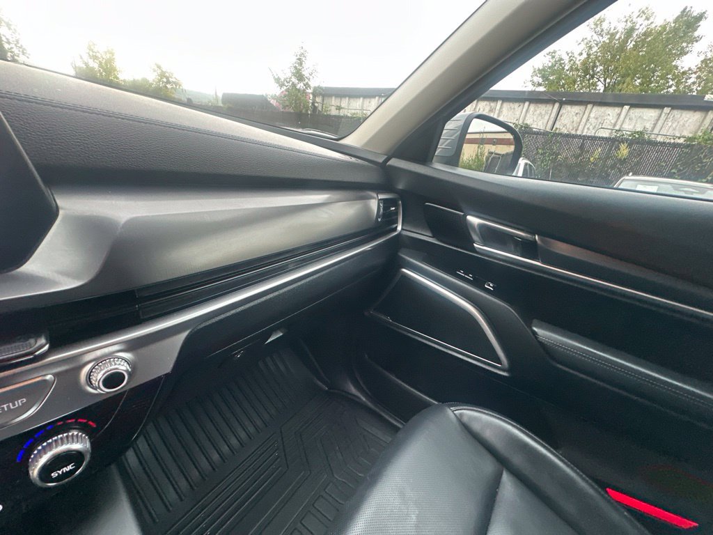 Used 2024 Kia Telluride LX AWD/4WD image 22