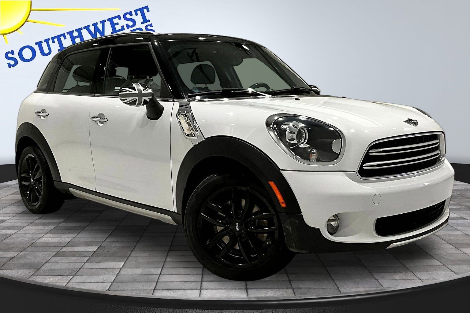 Used 2015 MINI Cooper Countryman FWD image 3