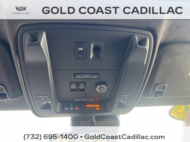 Used 2020 Cadillac Escalade Platinum image 30