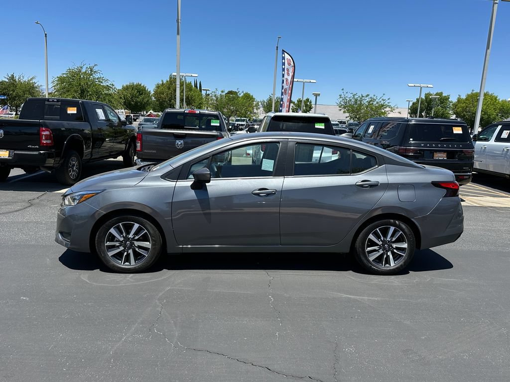 Used 2025 Nissan Versa SV FWD image 3