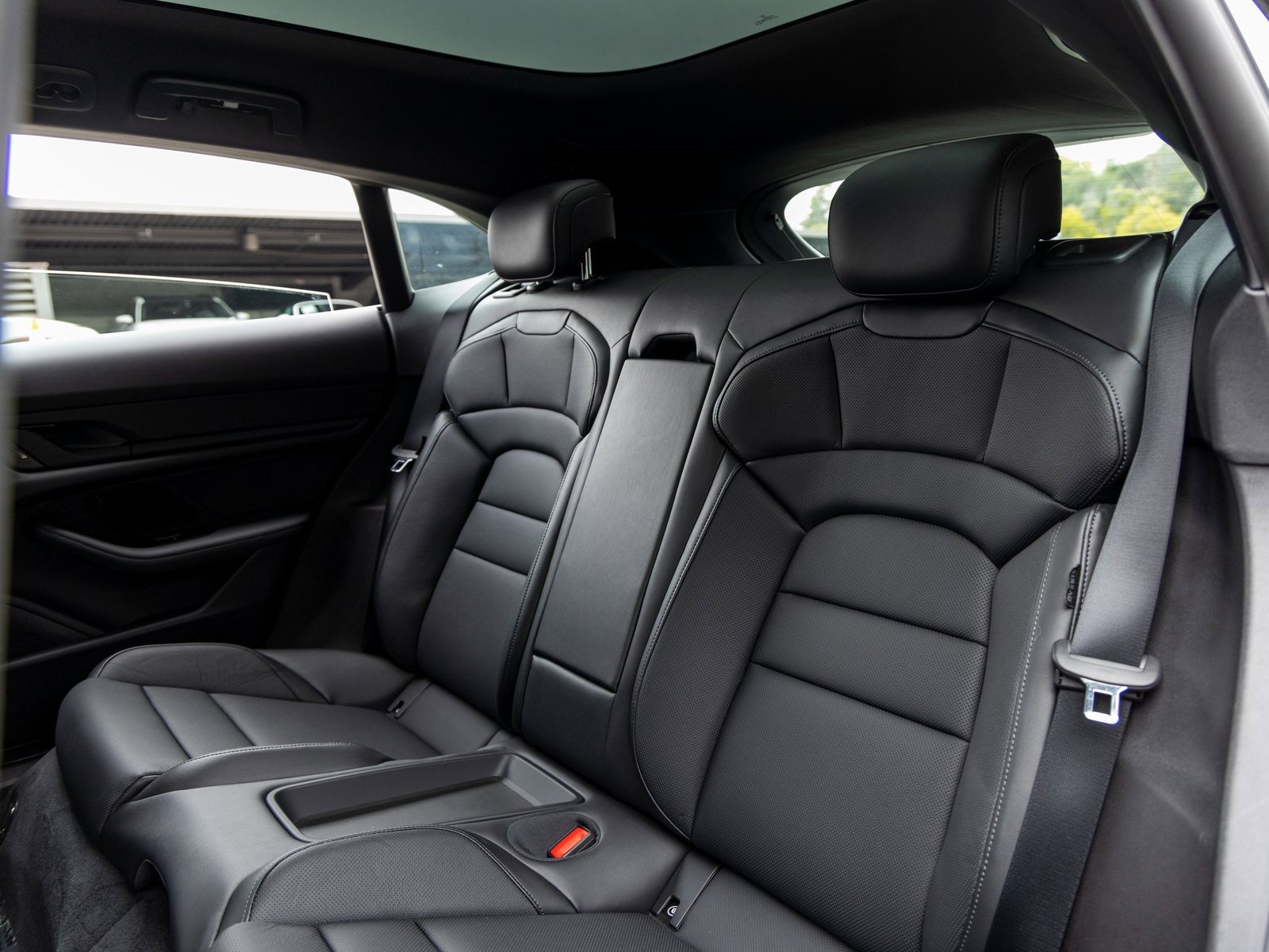 Certified 2023 Porsche Taycan 4 Cross Turismo image 38