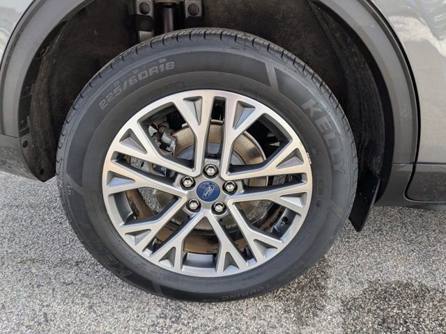 Used 2022 Ford Escape SEL image 11