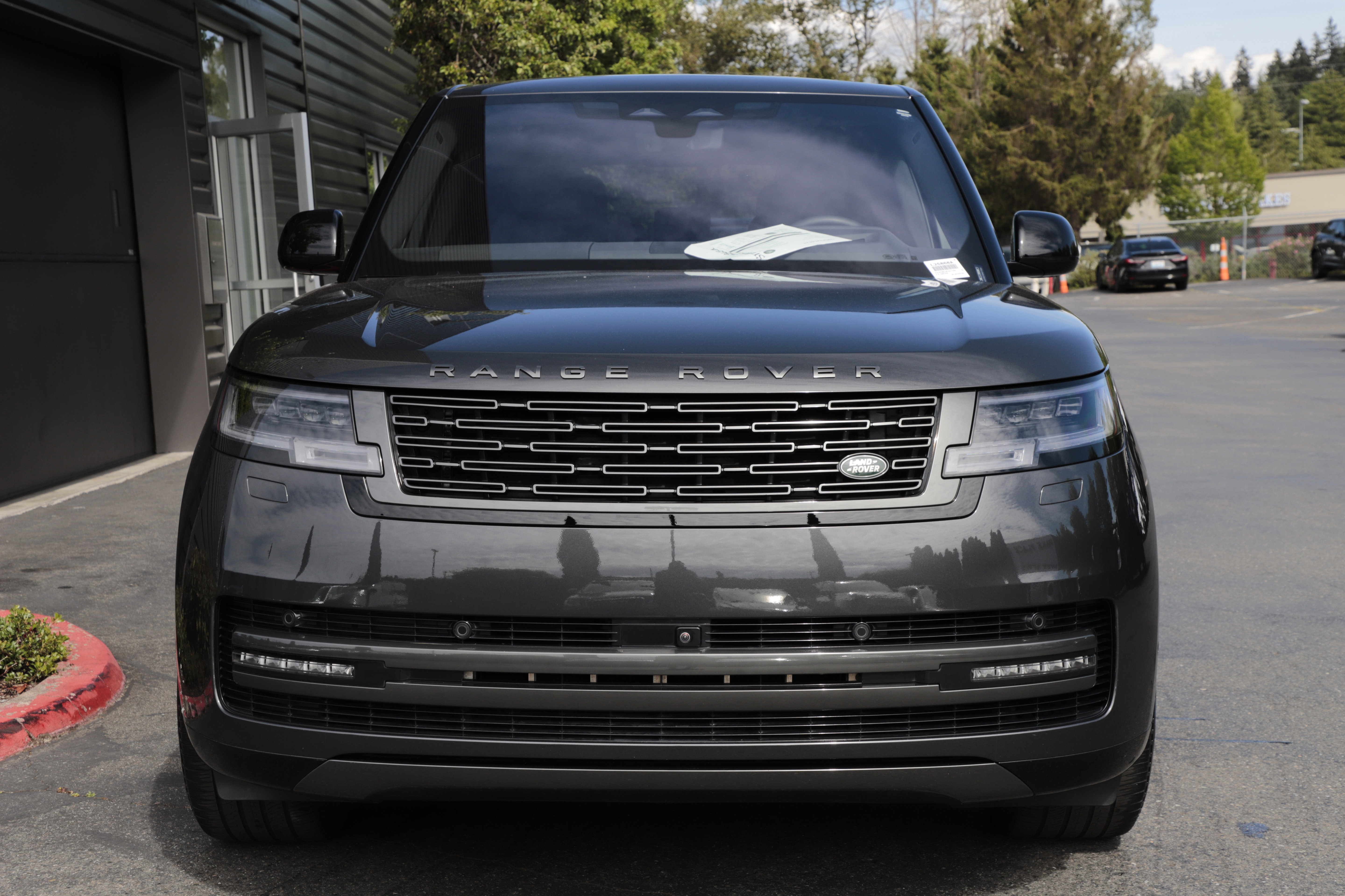Certified 2023 Land Rover Range Rover SE AWD/4WD image 4