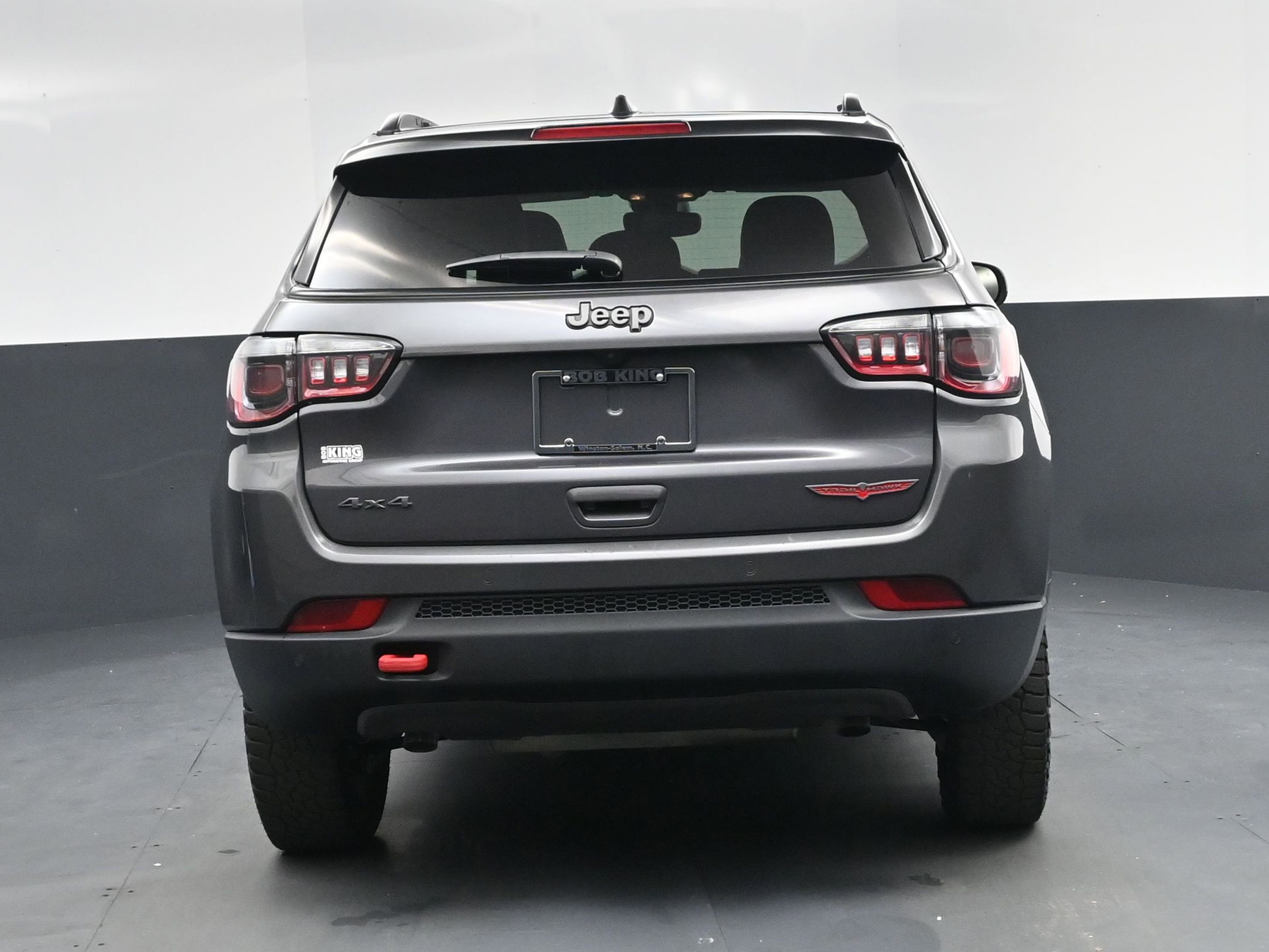 Used 2024 Jeep Compass Trailhawk image 13