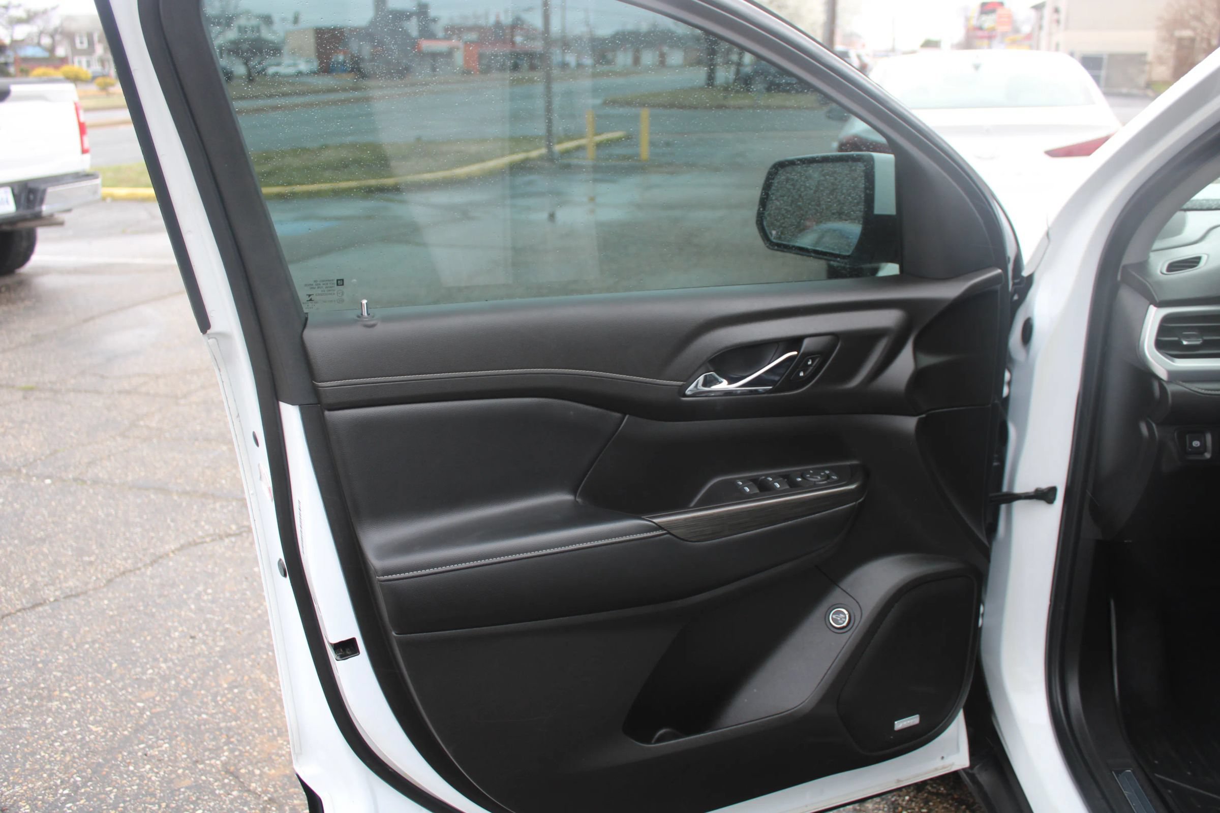 Used 2019 GMC Acadia SLT FWD image 7