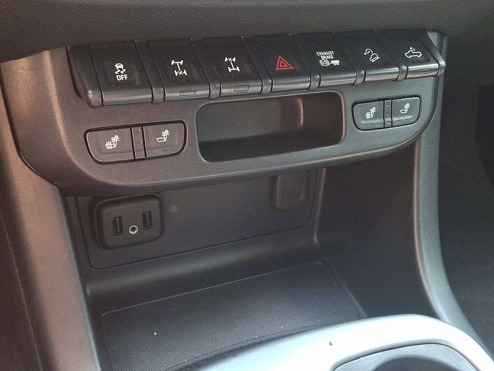 Used 2021 Chevrolet Colorado ZR2 image 23