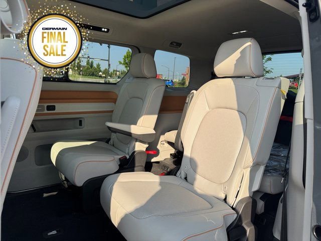 New 2025 Volkswagen ID. Buzz 1st Edition image 14