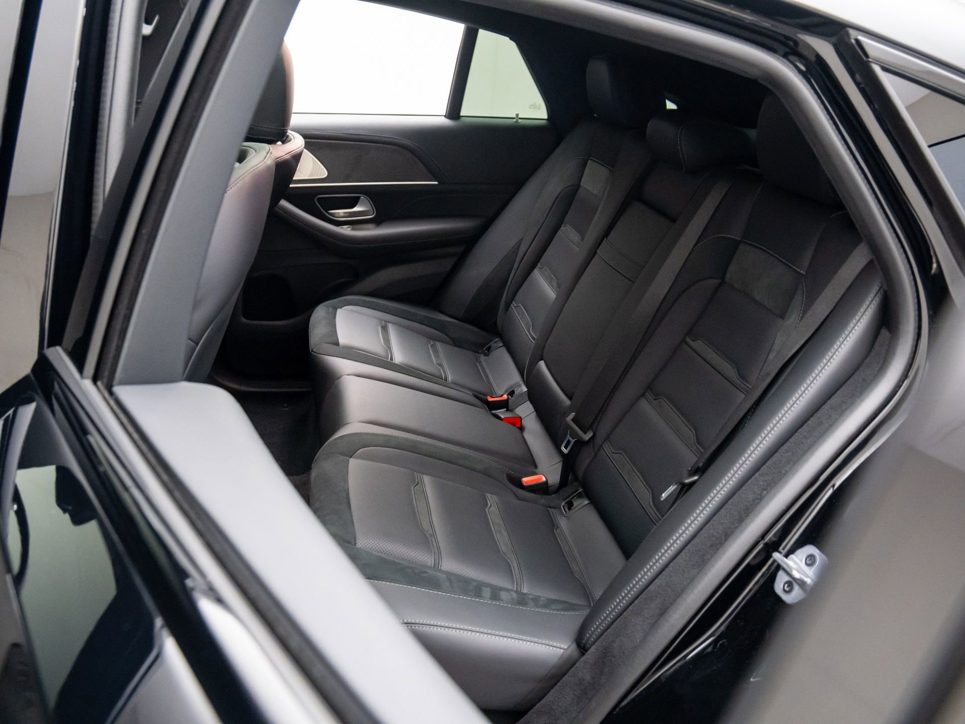 Used 2024 Mercedes-Benz GLE 53 AMG 4MATIC Coupe image 17