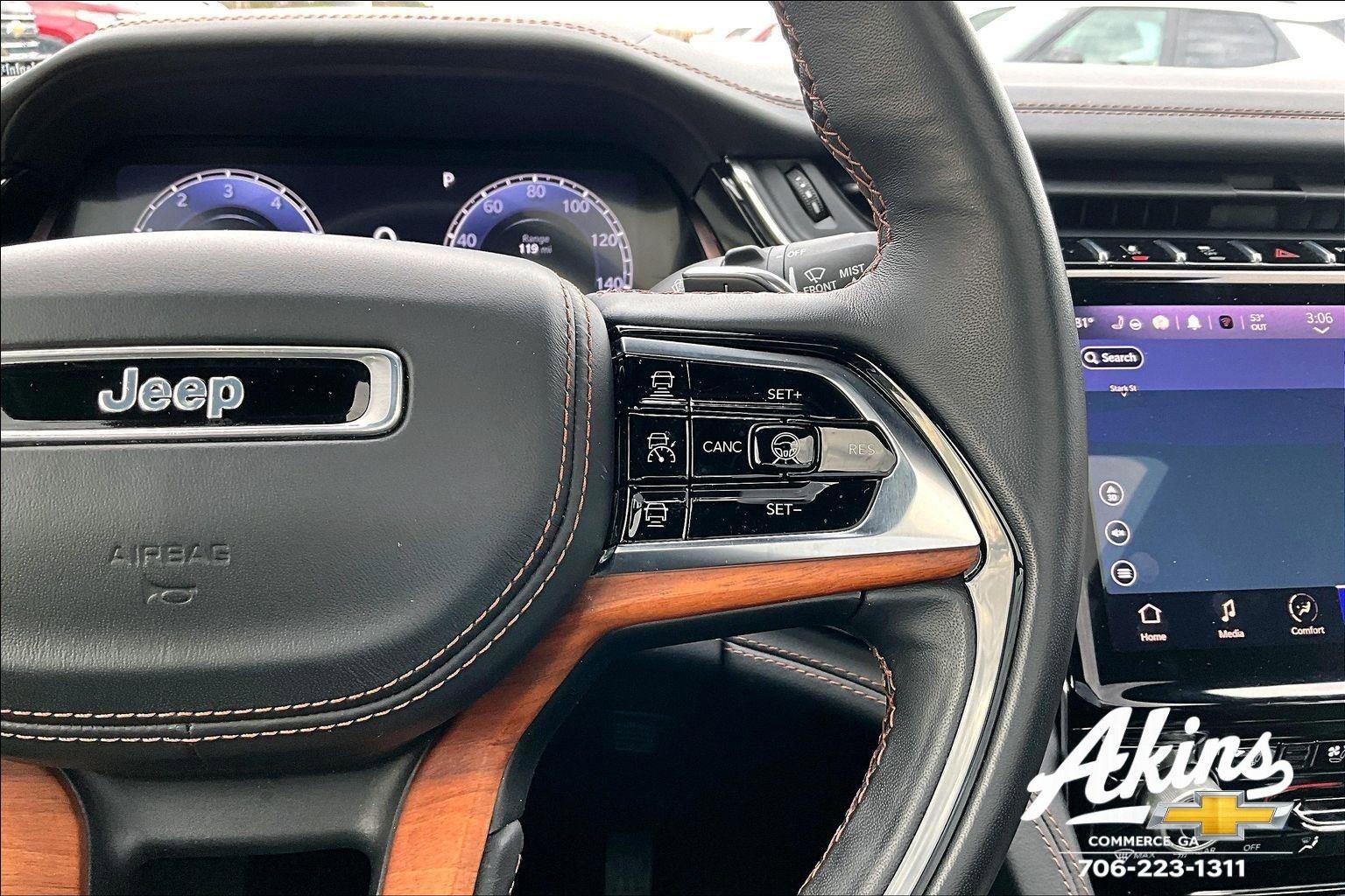 Used 2023 Jeep Grand Cherokee L Summit image 10