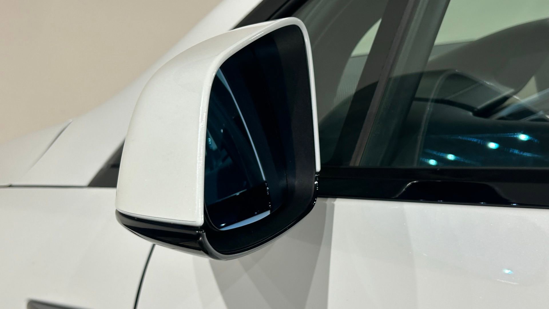 Used 2023 Tesla Model X Plaid image 20