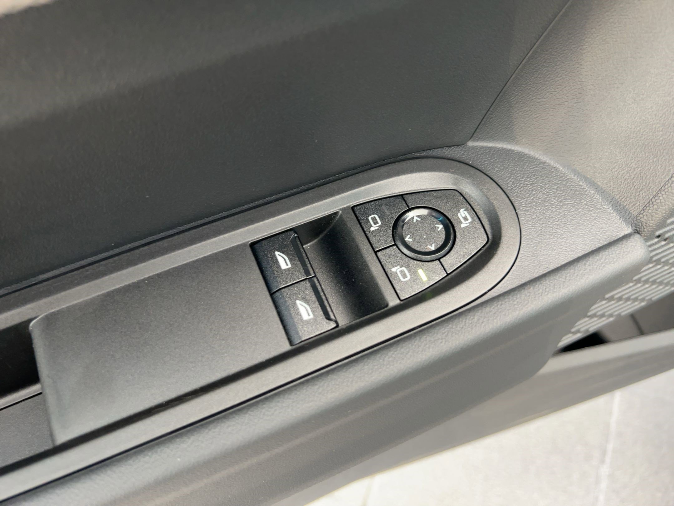 New 2026 MINI Cooper 2-Door Hardtop FWD image 13