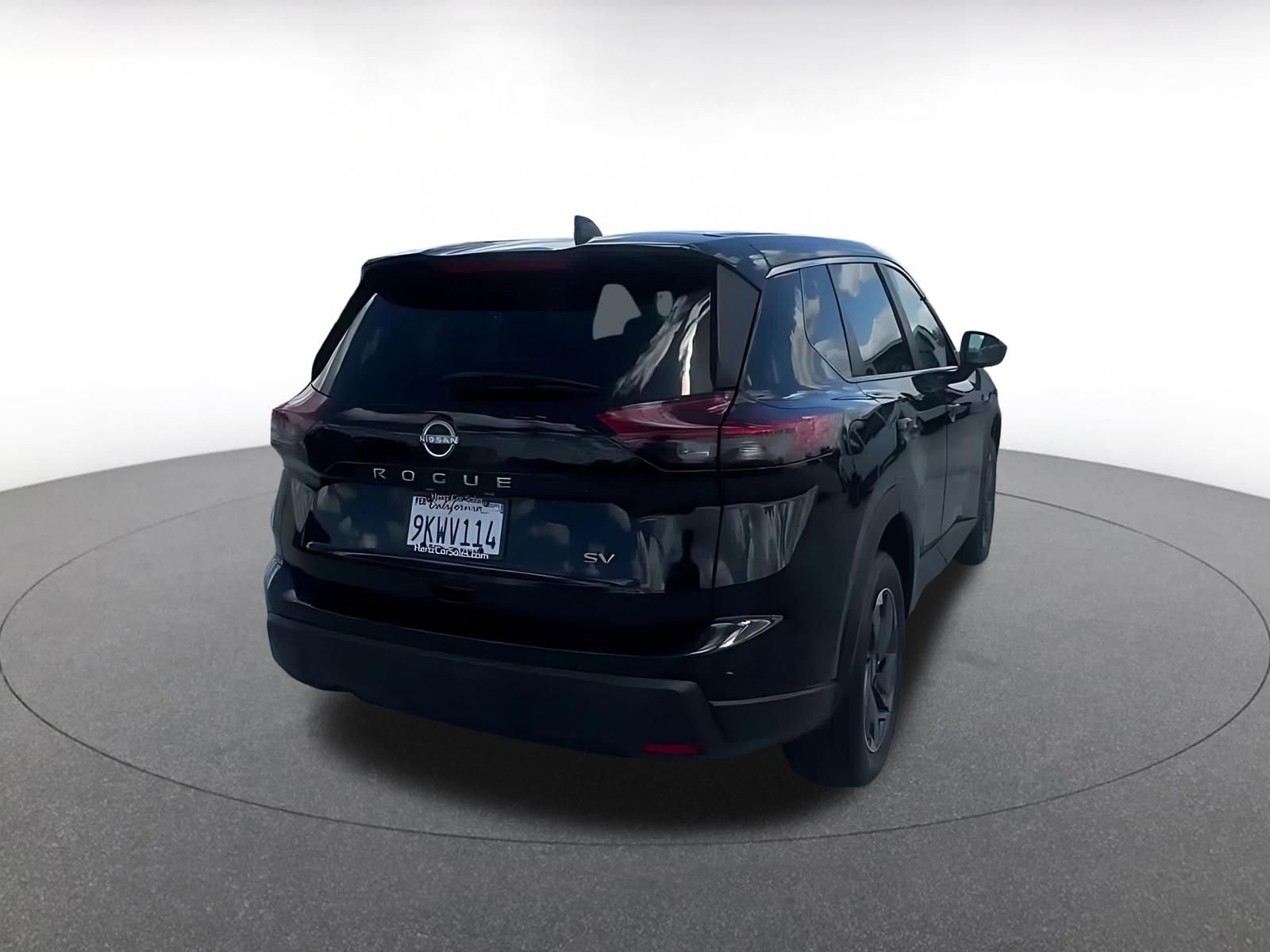 Used 2024 Nissan Rogue SV FWD image 14