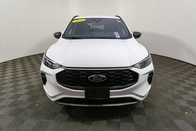 Used 2023 Ford Escape ST-Line w/ Tech Pack #1 image 4