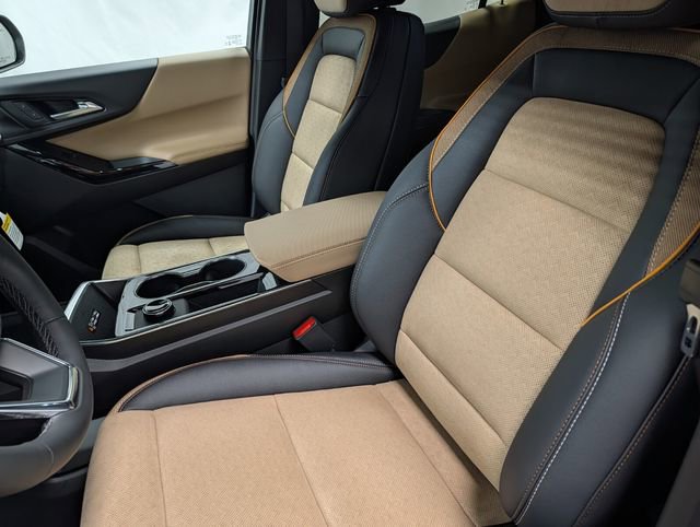 New 2026 Chevrolet Equinox ACTIV w/ Convenience Package III AWD/4WD image 11