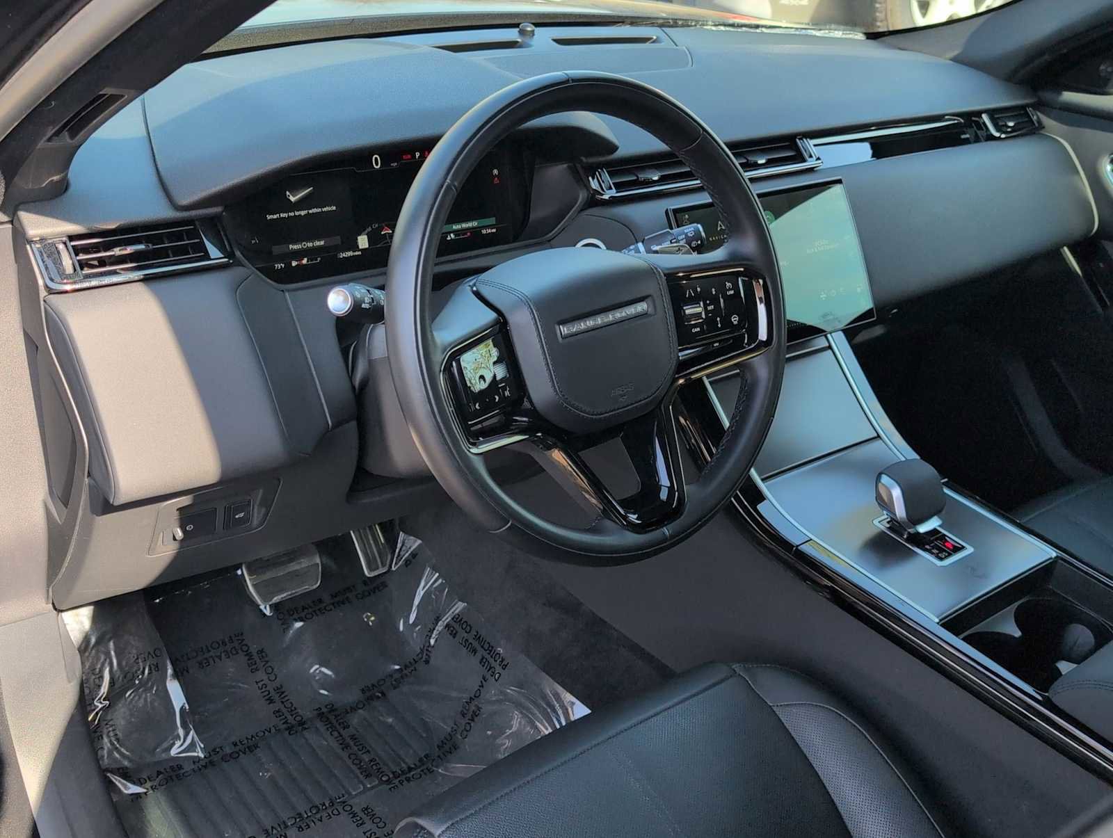 Used 2025 Land Rover Range Rover Velar Dynamic SE AWD/4WD image 10