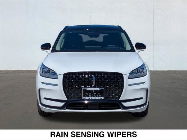 Used 2025 Lincoln Corsair Grand Touring w/ Equipment Group 302A AWD/4WD image 8