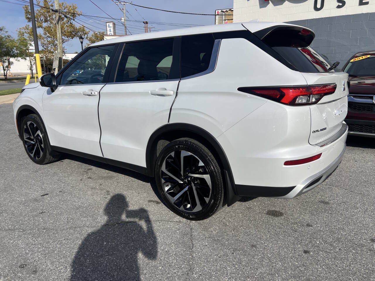 Used 2023 Mitsubishi Outlander SE AWD/4WD image 6