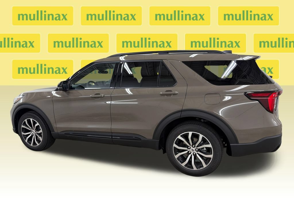 New 2027 Ford Explorer ST-Line RWD image 10