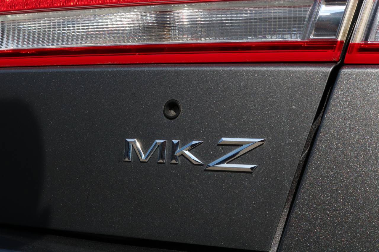 Used 2011 Lincoln MKZ FWD image 13