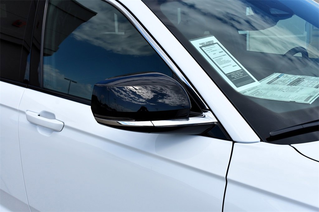 New 2024 Jeep Grand Cherokee Limited 4xe image 8