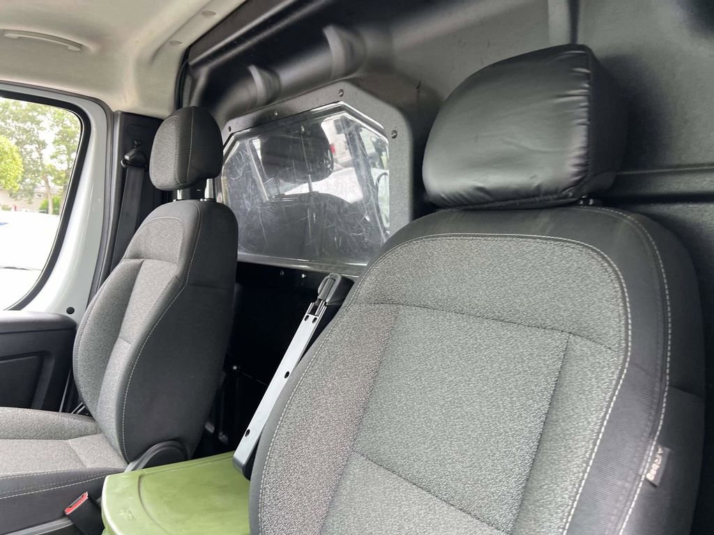 Used 2023 RAM ProMaster 2500 image 14