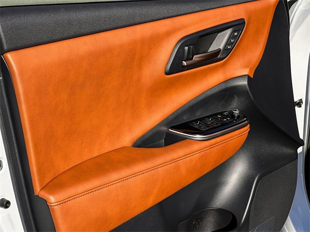 New 2025 Toyota Crown Signia image 11