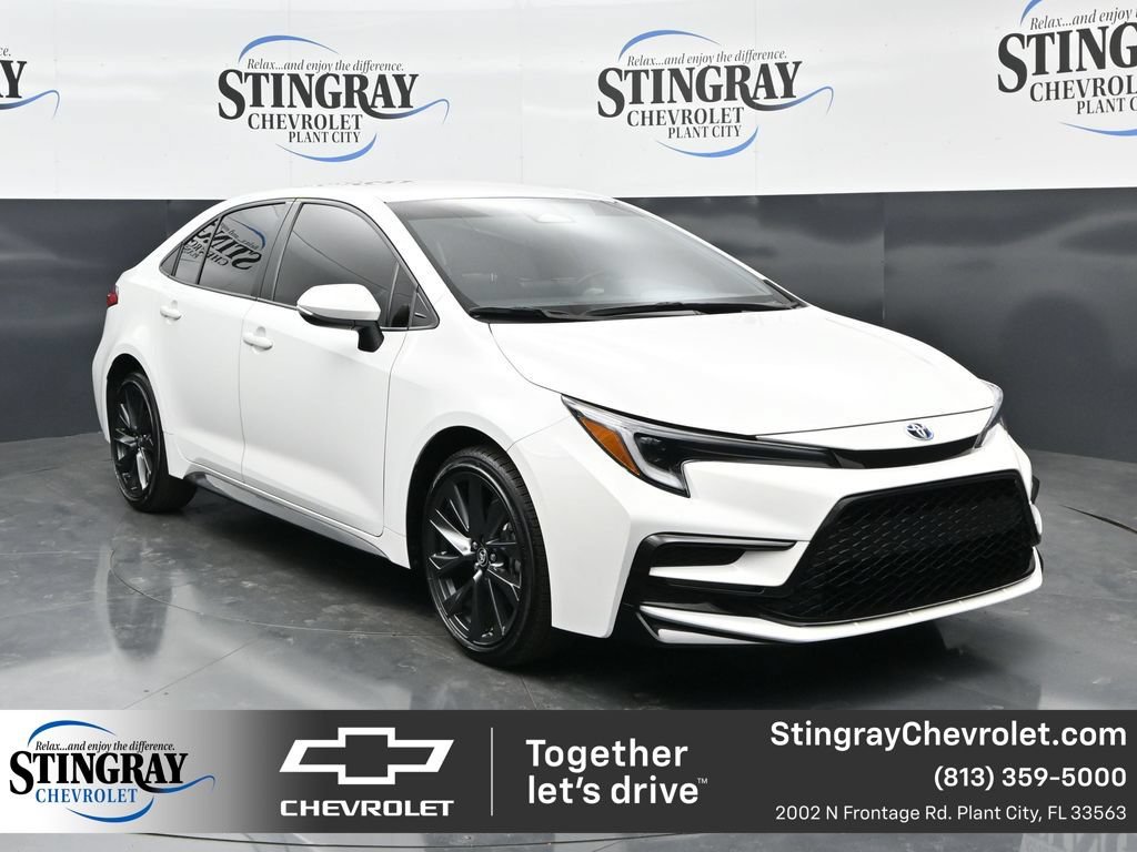 Used 2025 Toyota Corolla SE