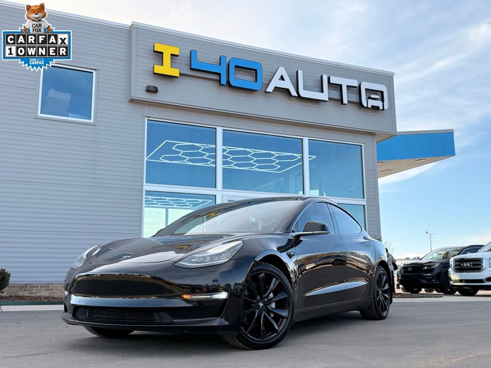 Used 2019 Tesla Model 3 Long Range image 1