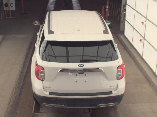 Used 2023 Ford Explorer XLT w/ Equipment Group 202A image 8