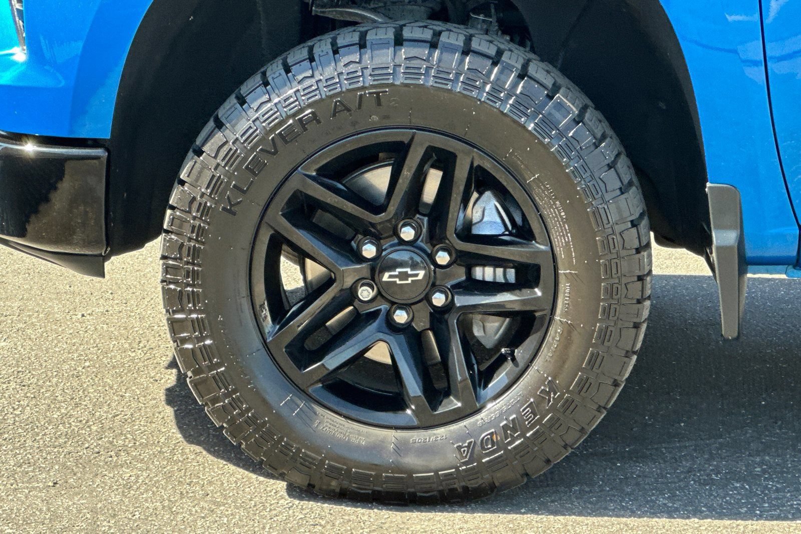 Certified 2022 Chevrolet Silverado 1500 Custom Trail Boss AWD/4WD image 26