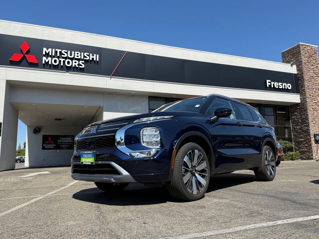 New 2026 Mitsubishi Outlander SEL FWD image 1