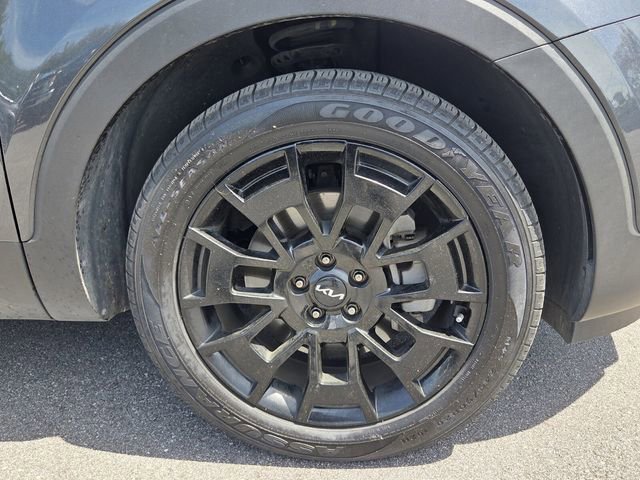 Used 2022 Kia Telluride SX w/ Nightfall Edition Package AWD/4WD image 11