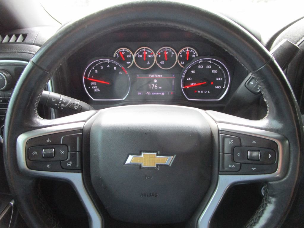 Used 2021 Chevrolet Silverado 1500 LT image 33
