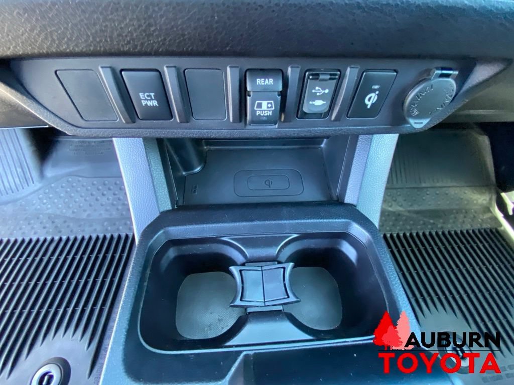 Used 2018 Toyota Tacoma TRD Sport AWD/4WD image 44