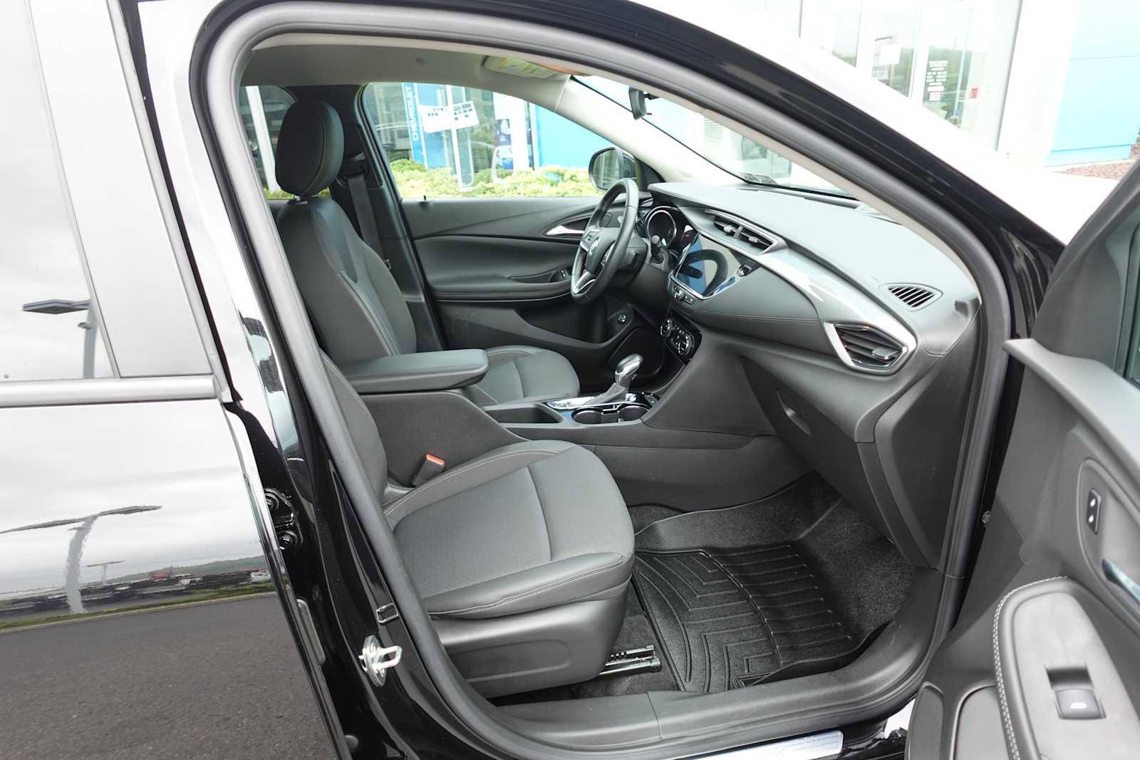 Used 2023 Buick Encore GX Select w/ Sport Touring Package FWD image 26