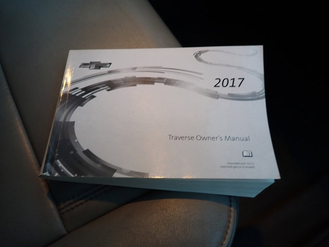 Used 2017 Chevrolet Traverse LT image 13