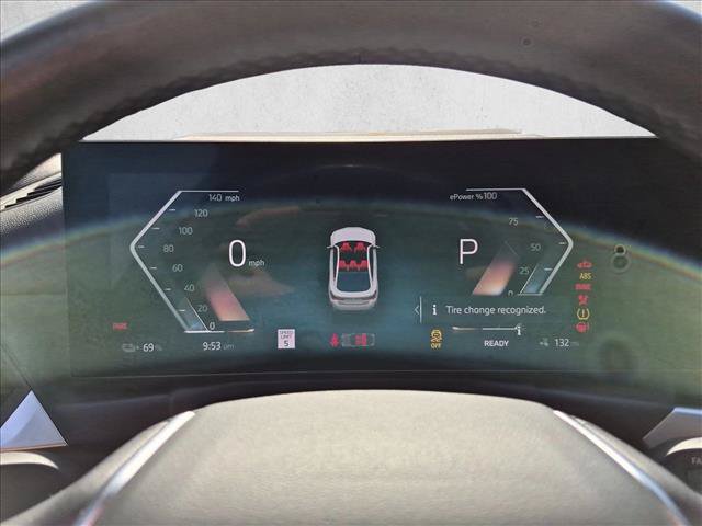 Used 2023 BMW i4 eDrive40 RWD image 11
