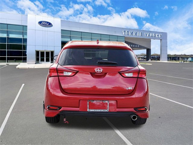 Used 2016 Scion iM image 3