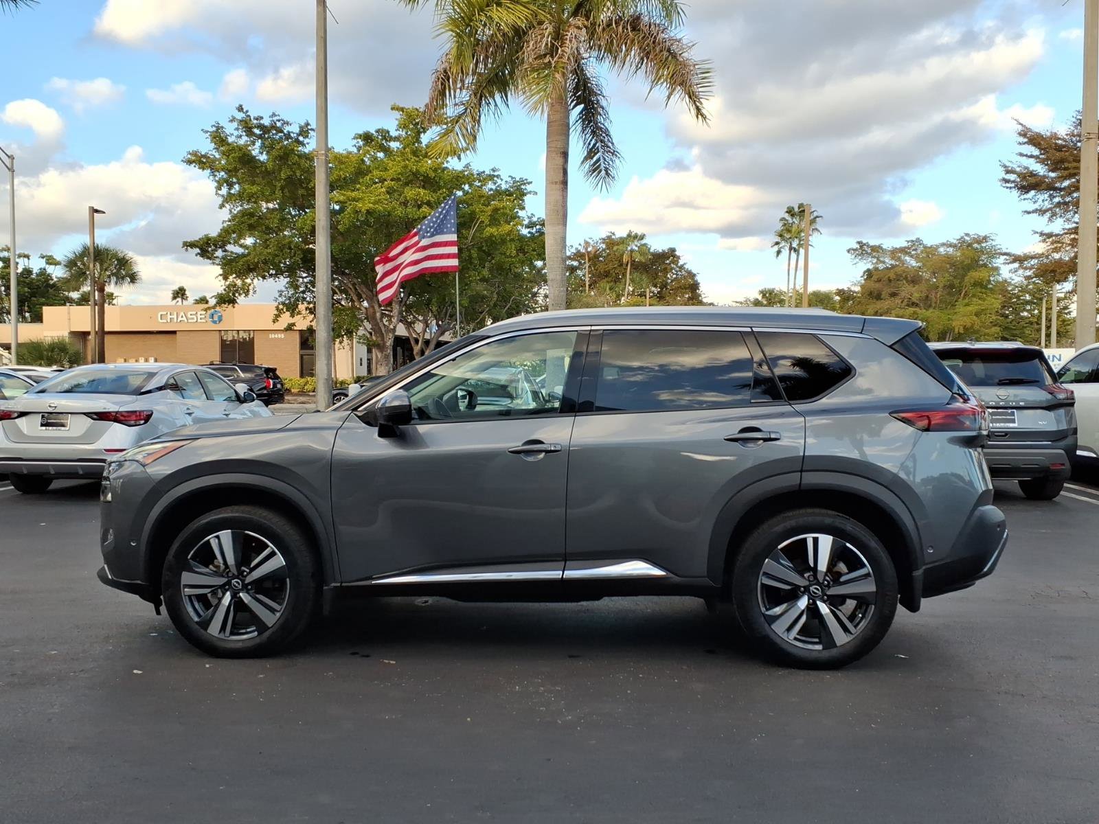 Certified 2023 Nissan Rogue SL w/ SL Premium Package image 2