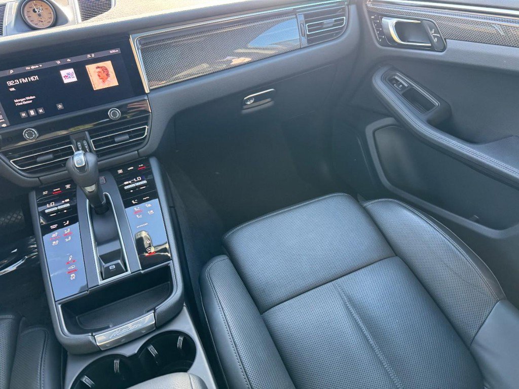 Used 2023 Porsche Macan S image 15