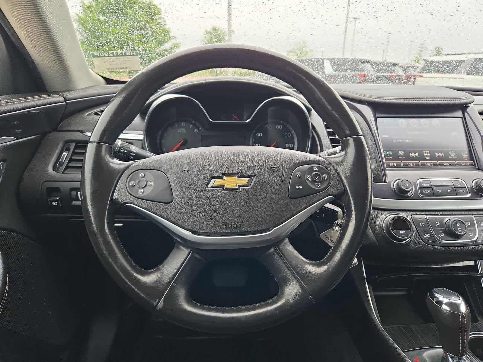 Used 2017 Chevrolet Impala LT FWD image 20