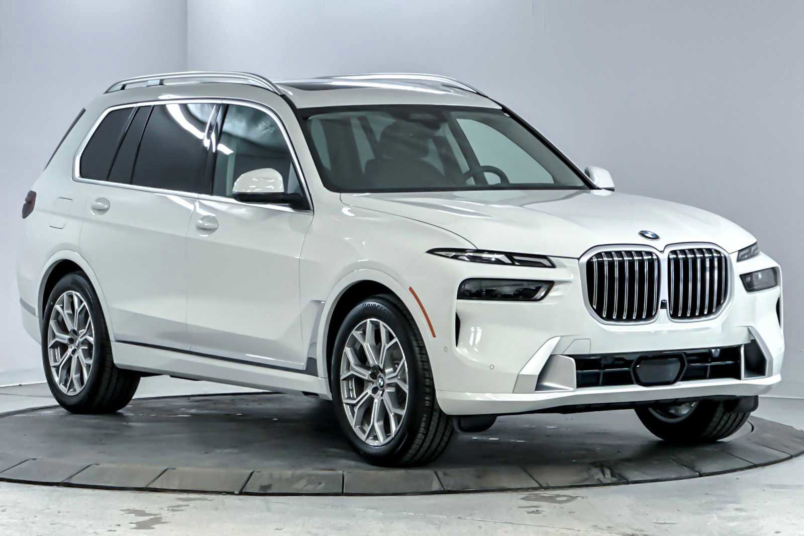 Used 2026 BMW X7 xDrive40i image 9