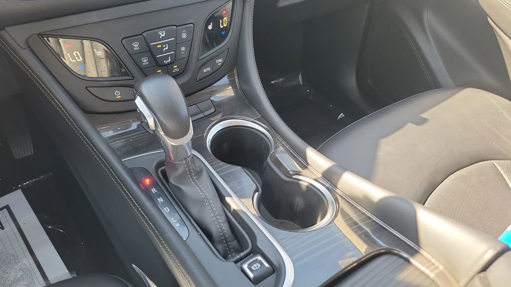 Used 2020 Buick Envision Essence image 19