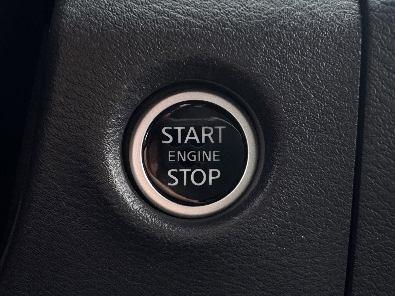 Used 2024 Nissan Frontier PRO-4X w/ Pro Convenience Package image 22