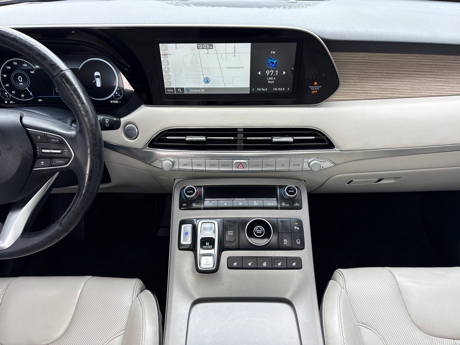 Used 2021 Hyundai Palisade Limited image 25