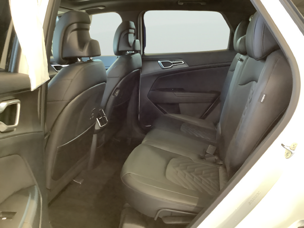 Certified 2026 Kia Sportage X-Line w/ X-Line Premium Package AWD/4WD image 18
