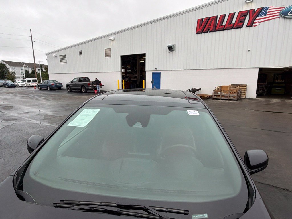 Used 2023 Ford Edge ST-Line AWD/4WD image 18